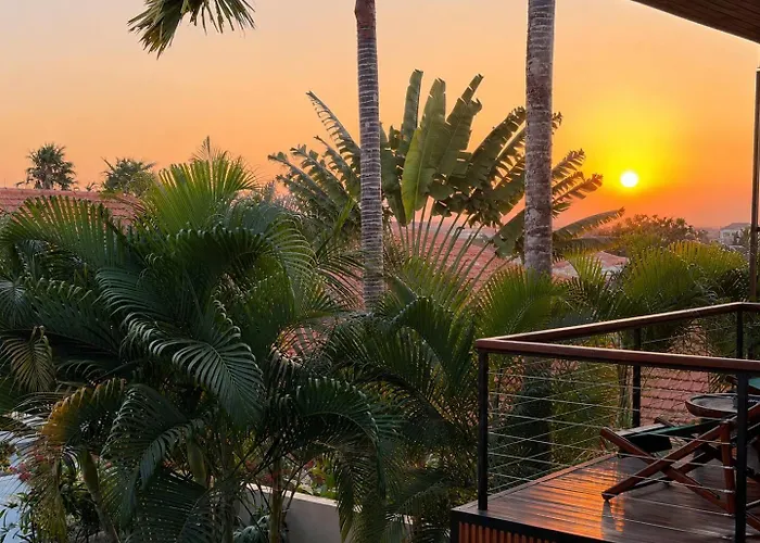Digital Nomads! Couples! Modern Explorers! A Fresh Luxxe Hideaway In Prime For 10 Villa *