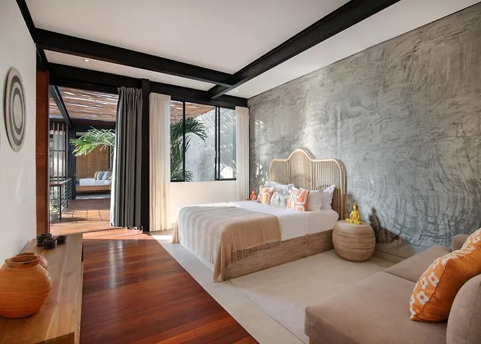 Digital Nomads! Couples! Modern Explorers! A Fresh Luxxe Hideaway In Prime For 10 Villa Canggu